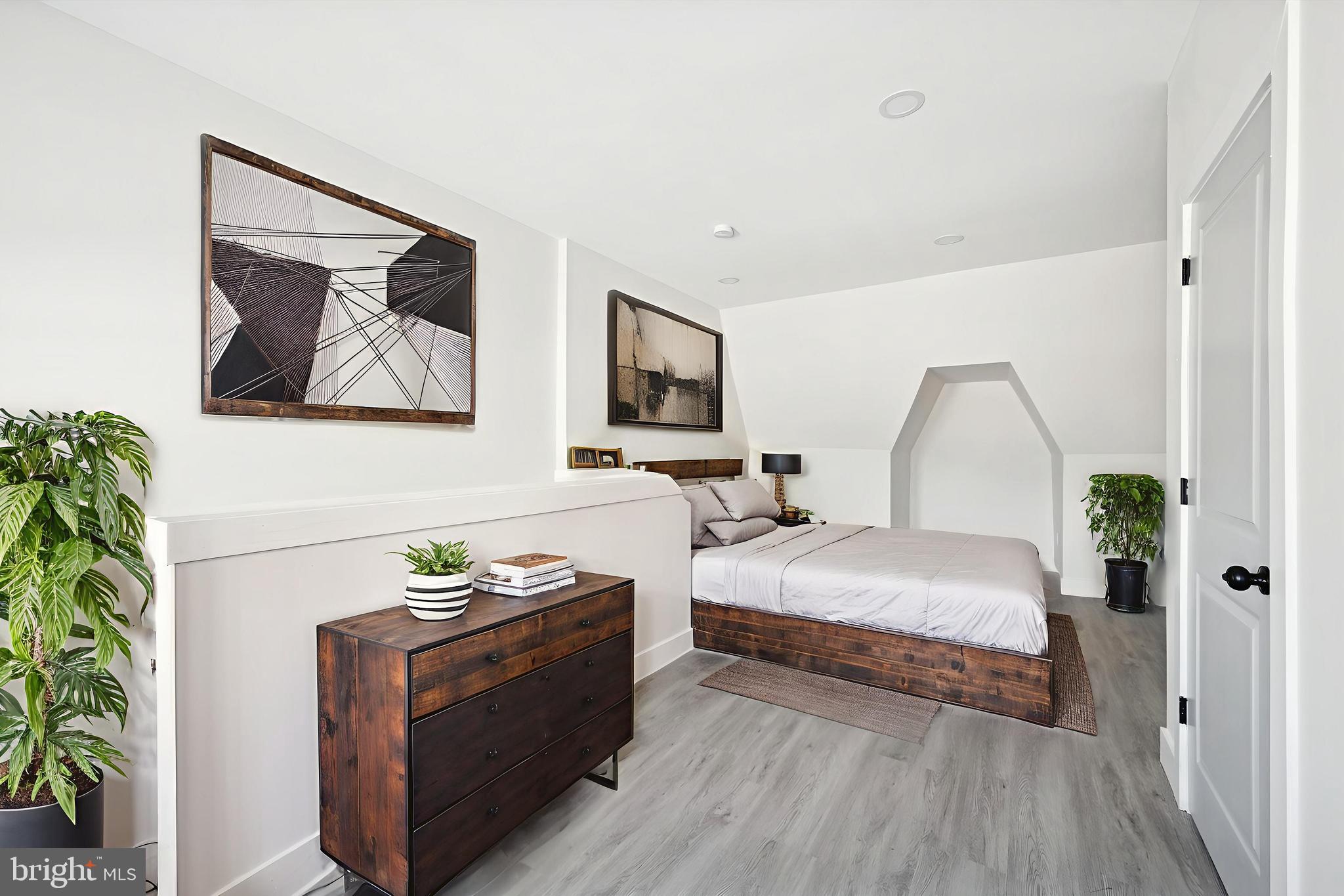 32 South 62nd Street, Unit 2 Philadelphia, PA 19139 - Photo 16 of 20