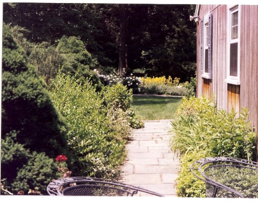 15 Meadowbrook Road Dover, MA 02030 - Photo 17 of 25 Gallery Image 17