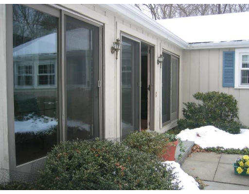 15 Meadowbrook Road Dover, MA 02030 - Photo 2 of 25 Gallery Image 2