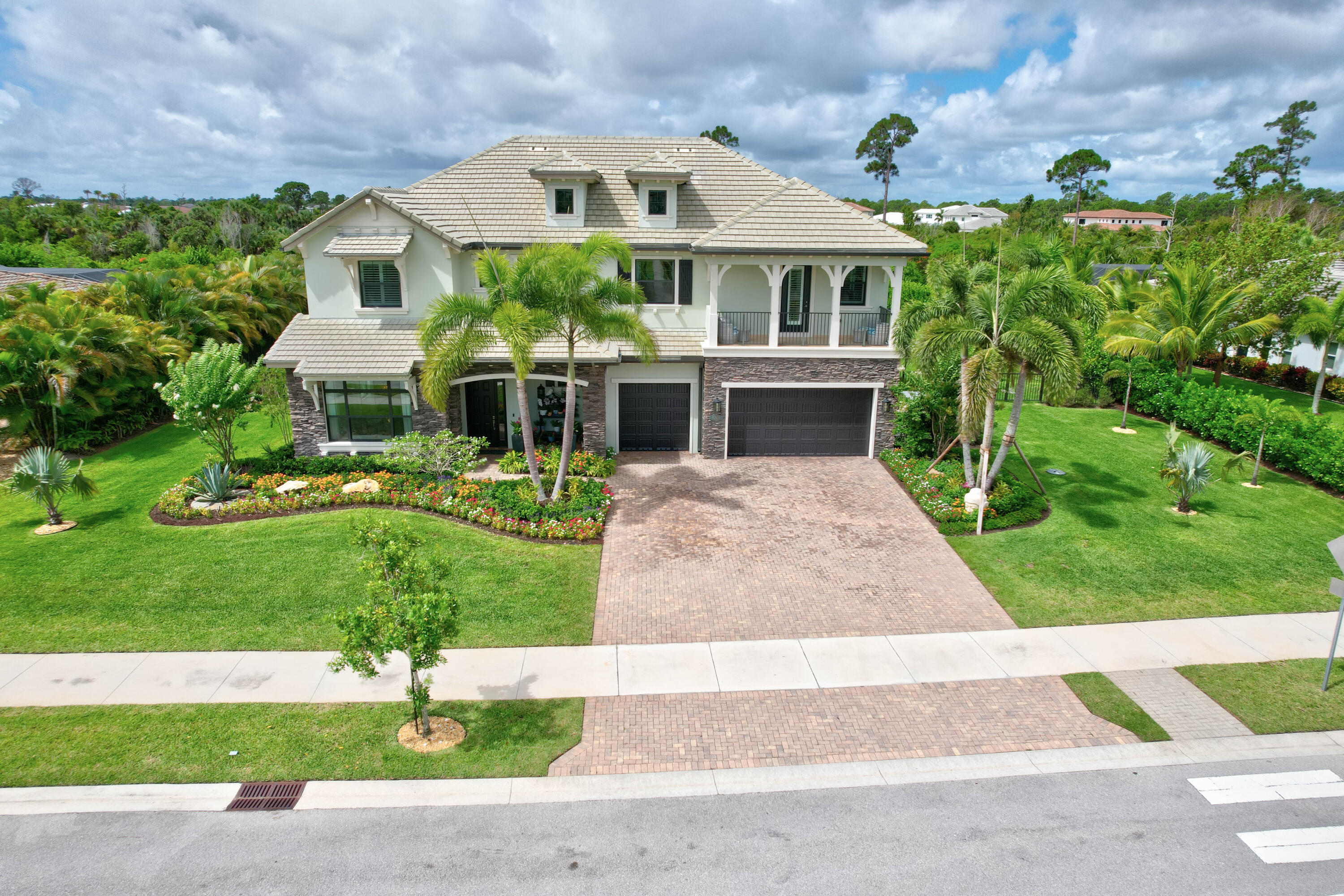 8208 Southeast Red Root Way Jupiter, FL 33458 - Photo 5 of 113 Front Exterior