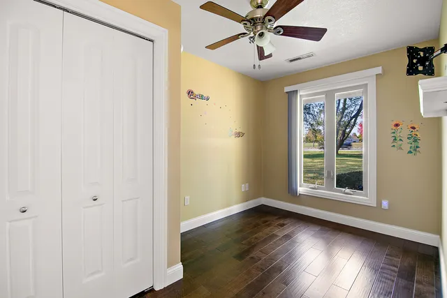 $400,000 | 1305 Oaktree Lane, Kankakee, IL 60901