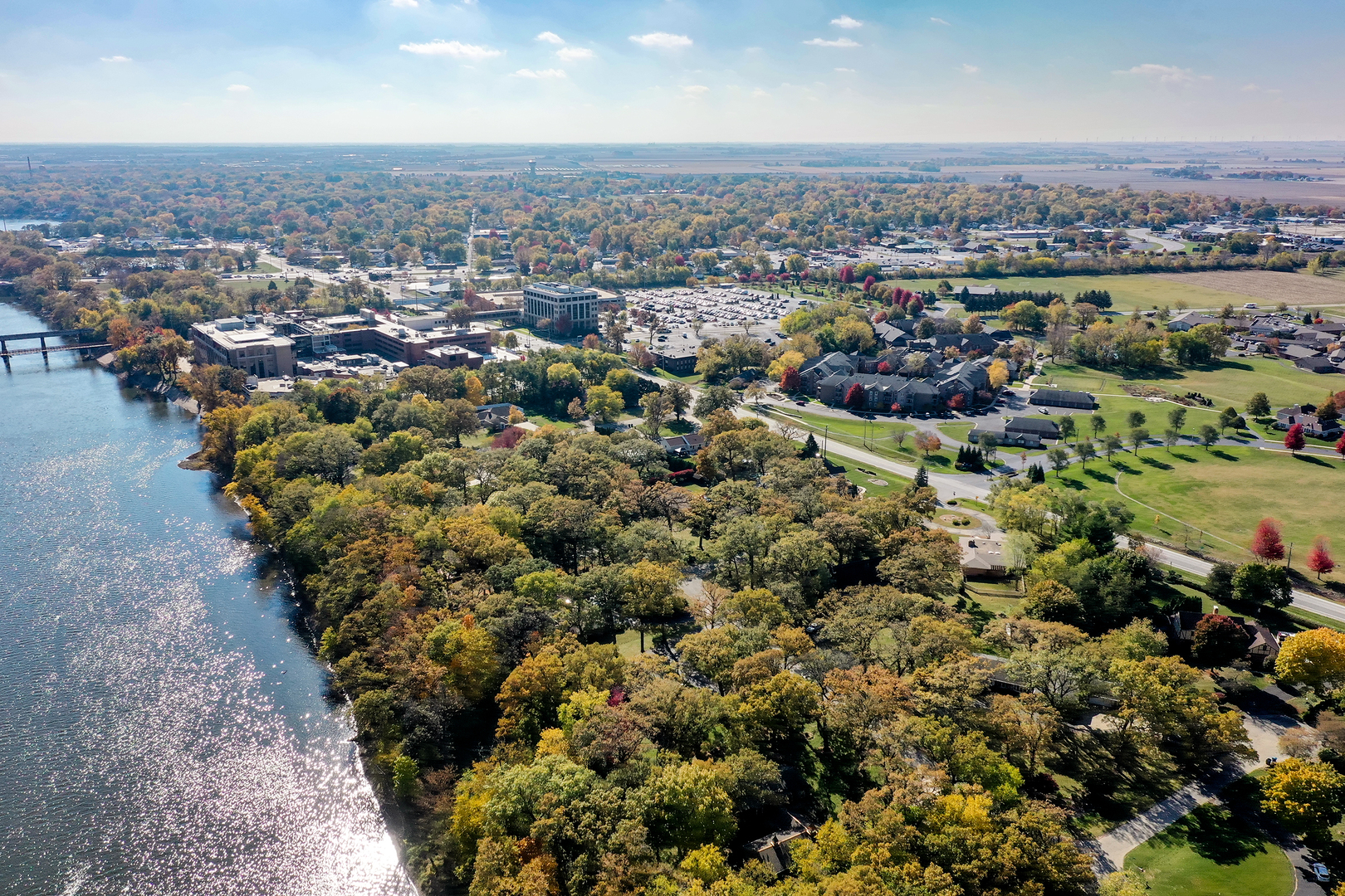 1305 Oaktree Lane Kankakee, IL 60901 - Photo 6 of 47 an aerial view of multiple house