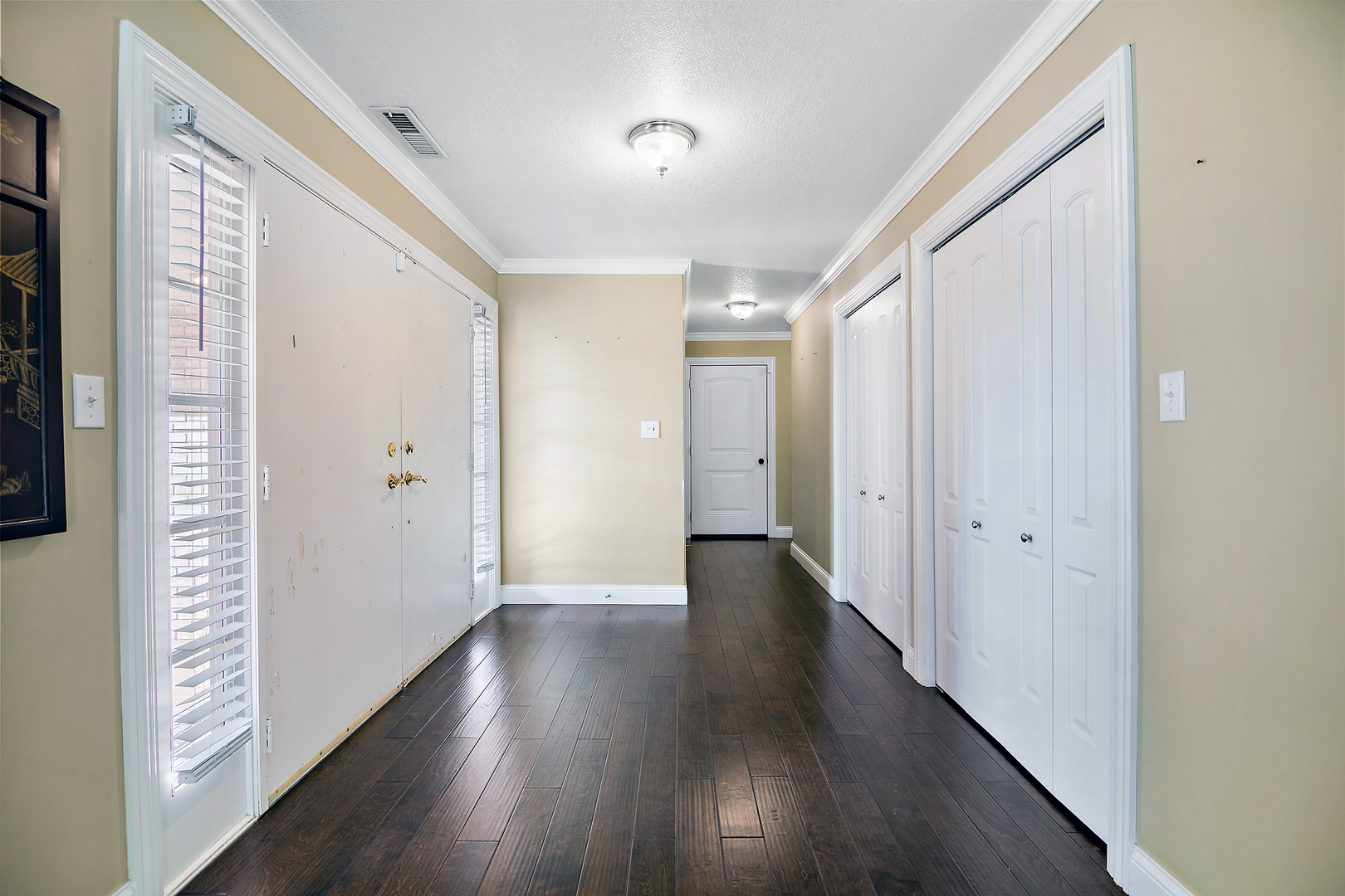 1305 Oaktree Lane Kankakee, IL 60901 - Photo 9 of 47 a view of a hallway with wooden floor