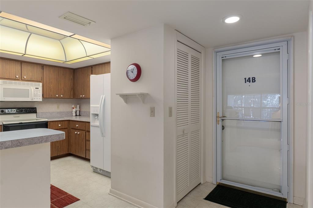 1 Cypress Run, Unit 14B Homosassa, FL 34446 - Photo 17 of 73 a kitchen with a refrigerator a sink and dishwasher