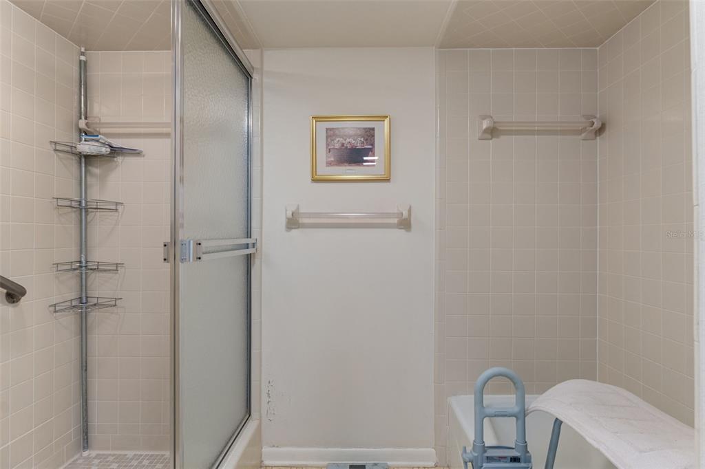 1 Cypress Run, Unit 14B Homosassa, FL 34446 - Photo 29 of 73 a bathroom with a bathtub a toilet and a shower