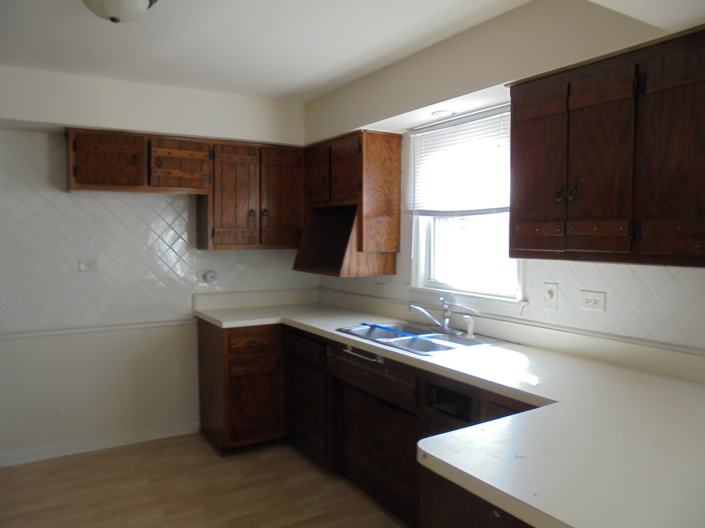 15401 Kilpatrick Avenue Oak Forest, IL 60452 - Photo 2 of 7
