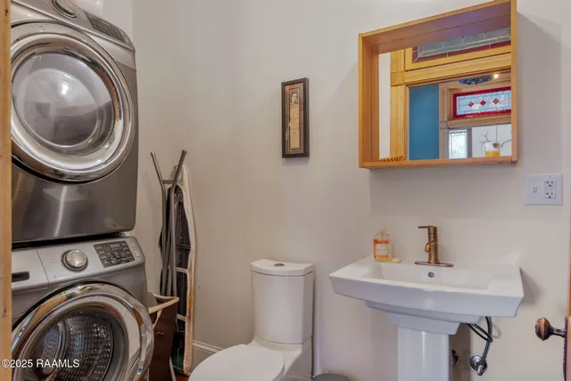 $359,000 | 107 East St Peter Street, Carencro, LA 70520