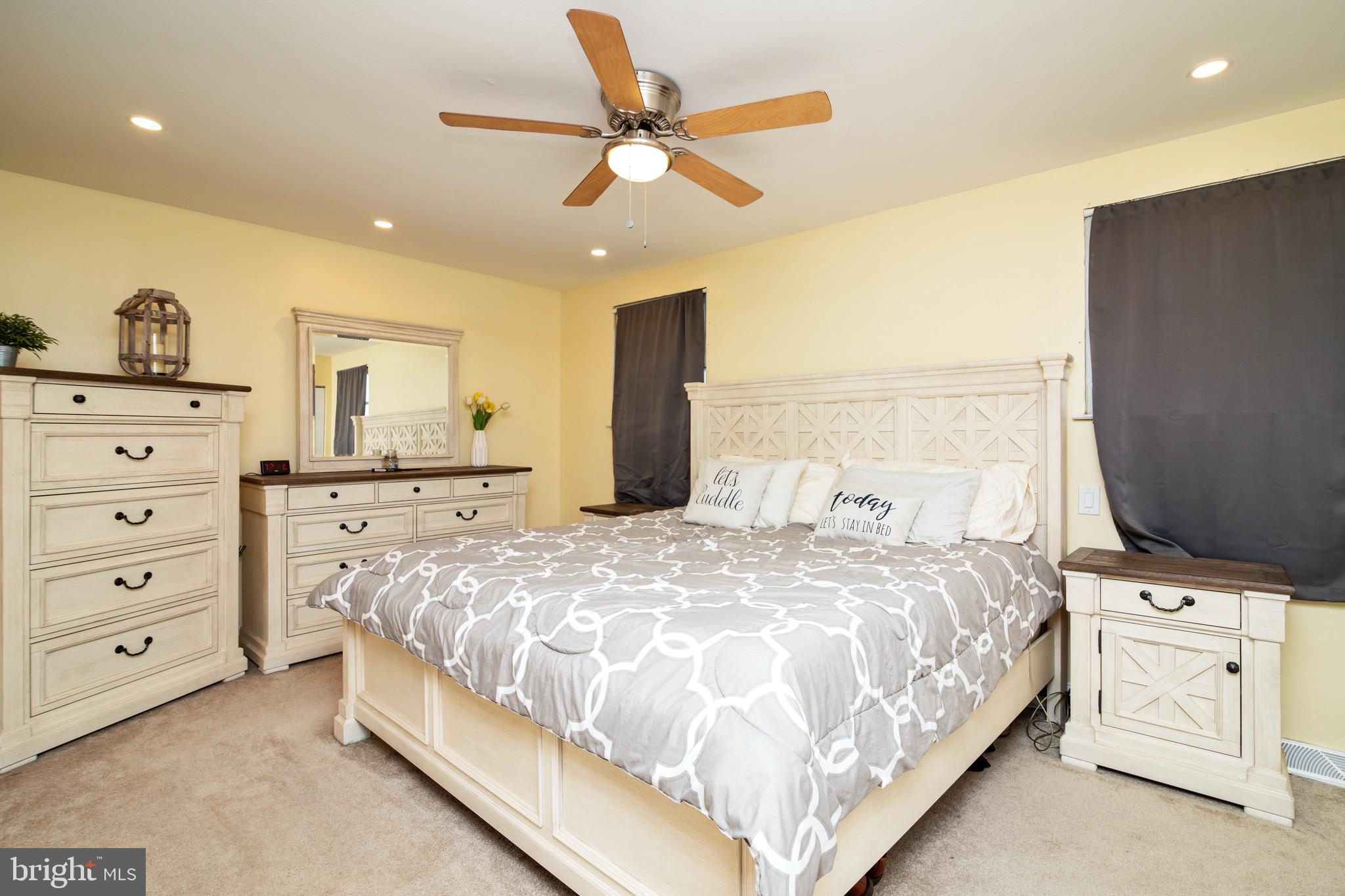 19 Ticonderoga Road Clementon, NJ 08021 - Photo 27 of 31 master bedroom