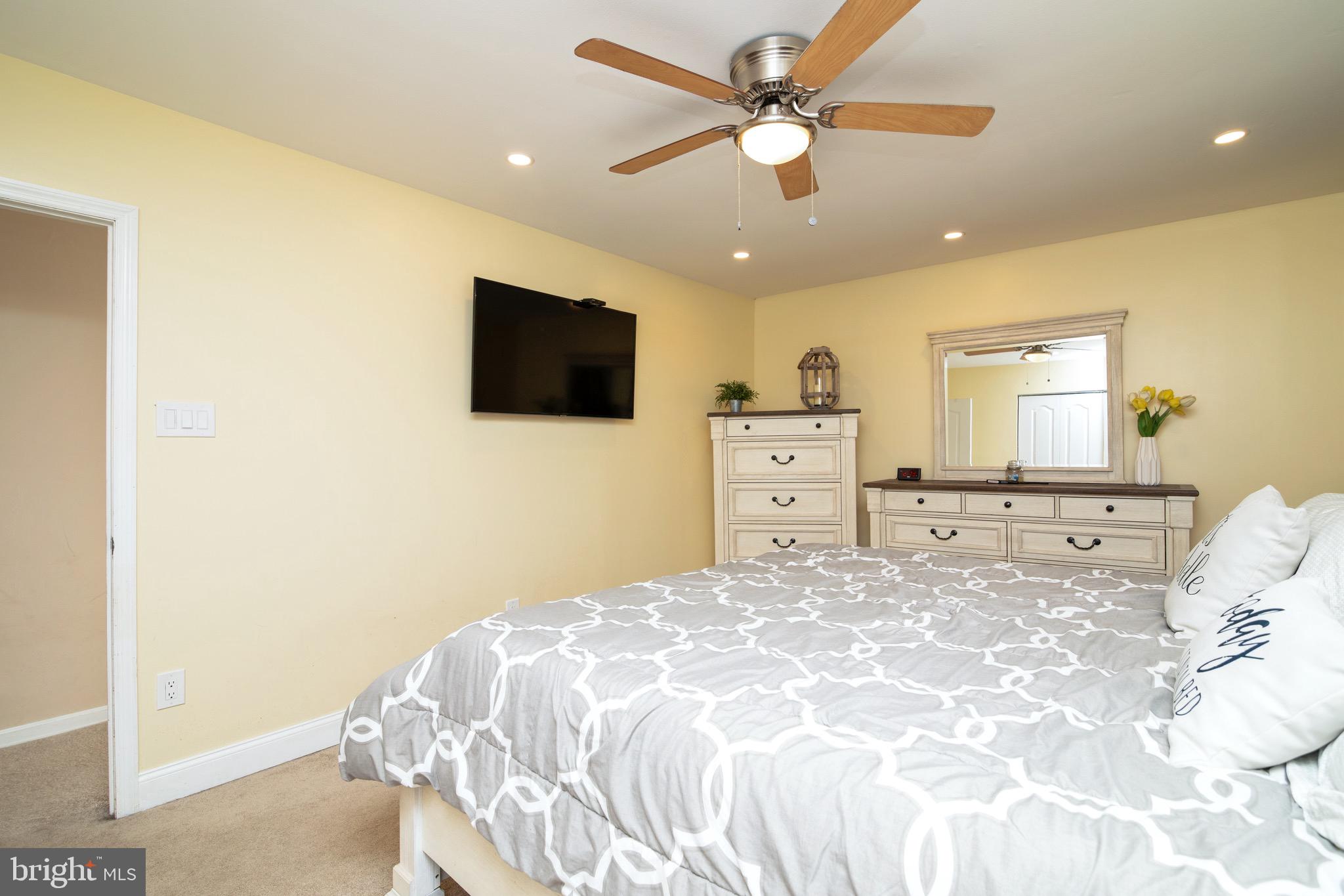 19 Ticonderoga Road Clementon, NJ 08021 - Photo 28 of 31