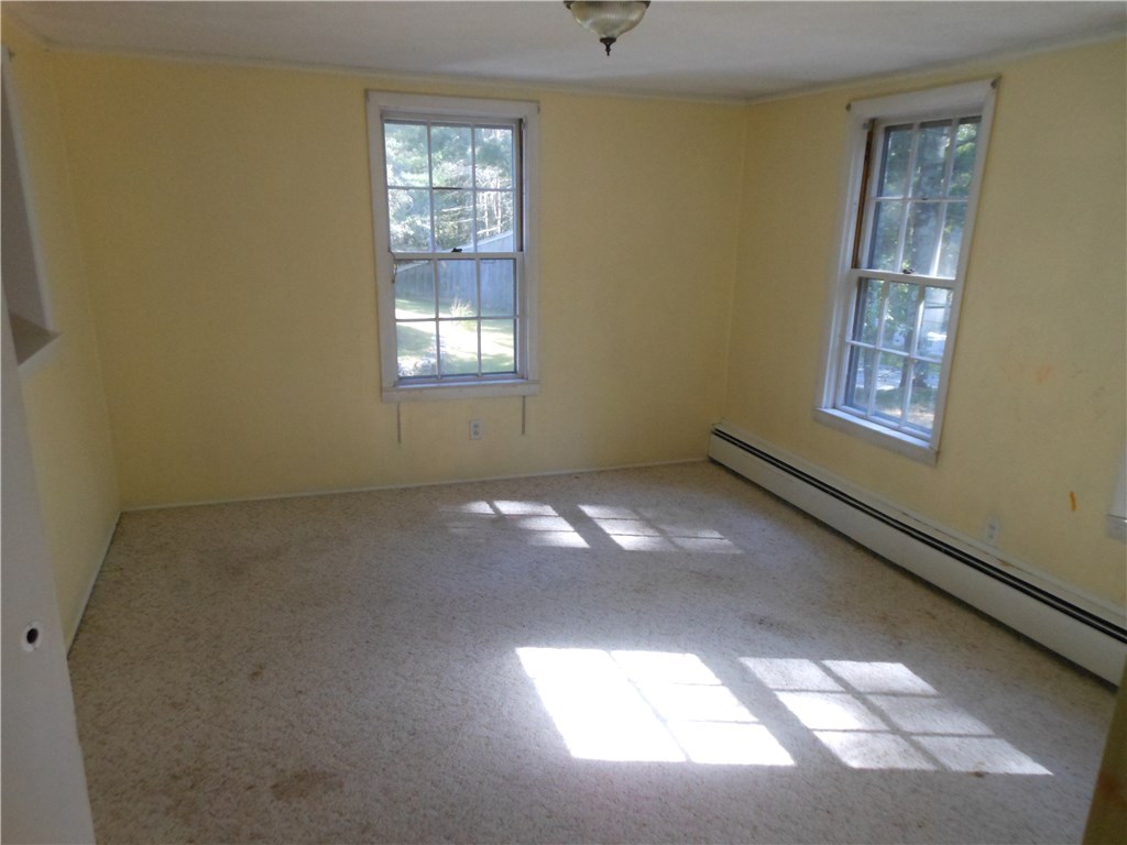 69 East Killingly Road Foster, RI 02825 - Photo 11 of 25 DINING ROOM/BEDROOM