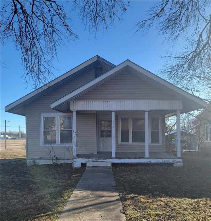 920 North 8th Street Neodesha, KS 66757 - Photo 1 of 21