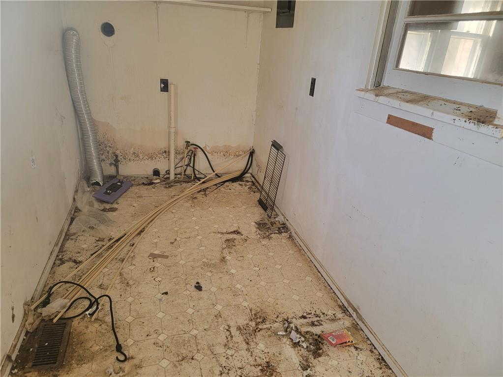 920 North 8th Street Neodesha, KS 66757 - Photo 9 of 21