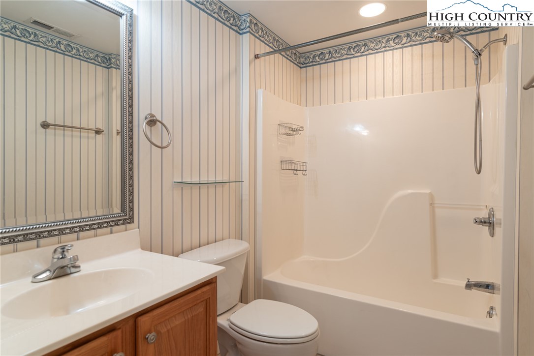124 Meadow View Road Glade Valley, NC 28627 - Photo 16 of 26 Gallery Image 16