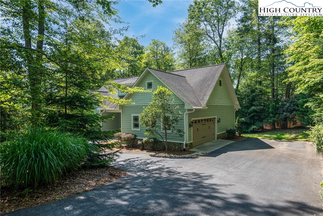 124 Meadow View Road Glade Valley, NC 28627 - Photo 3 of 26 Gallery Image 3