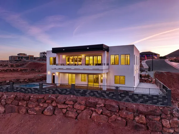 $1,440,000 | 729 South 1360 West, Hurricane, UT 84737