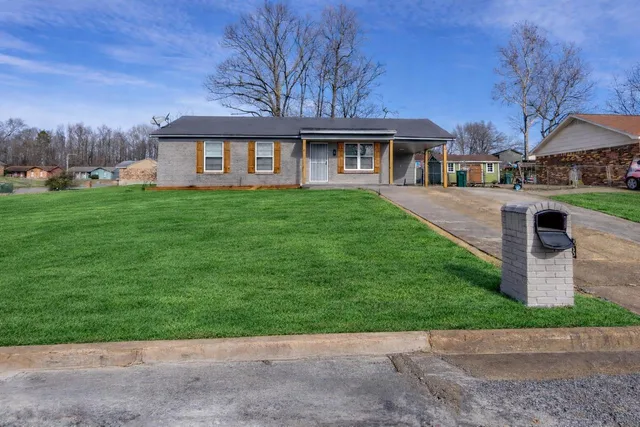 $149,900 | 1258 Deer Trail Lane, Memphis, TN 38109