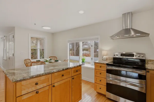 $899,000 | 20 Mendum Avenue, Kittery, ME 03904