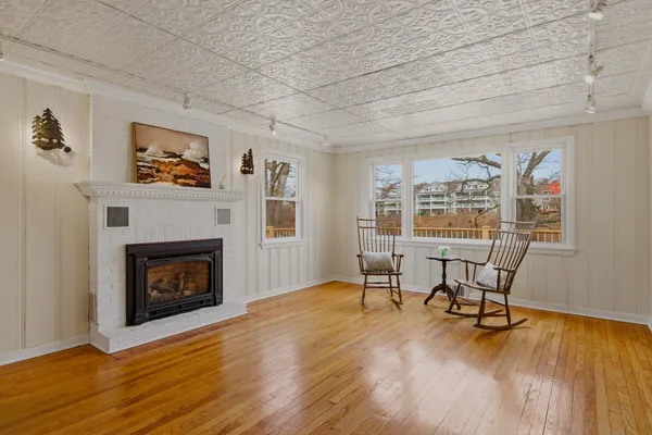 $899,000 | 20 Mendum Avenue, Kittery, ME 03904