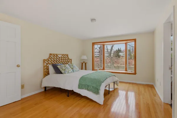 $899,000 | 20 Mendum Avenue, Kittery, ME 03904