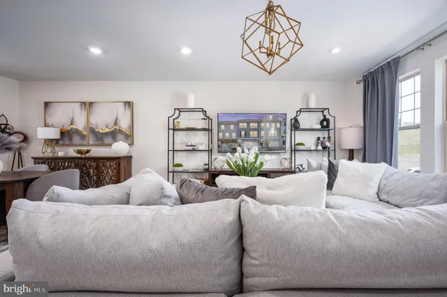 $3,295 | 154 Shaded Vly Court, Stafford, VA 22554