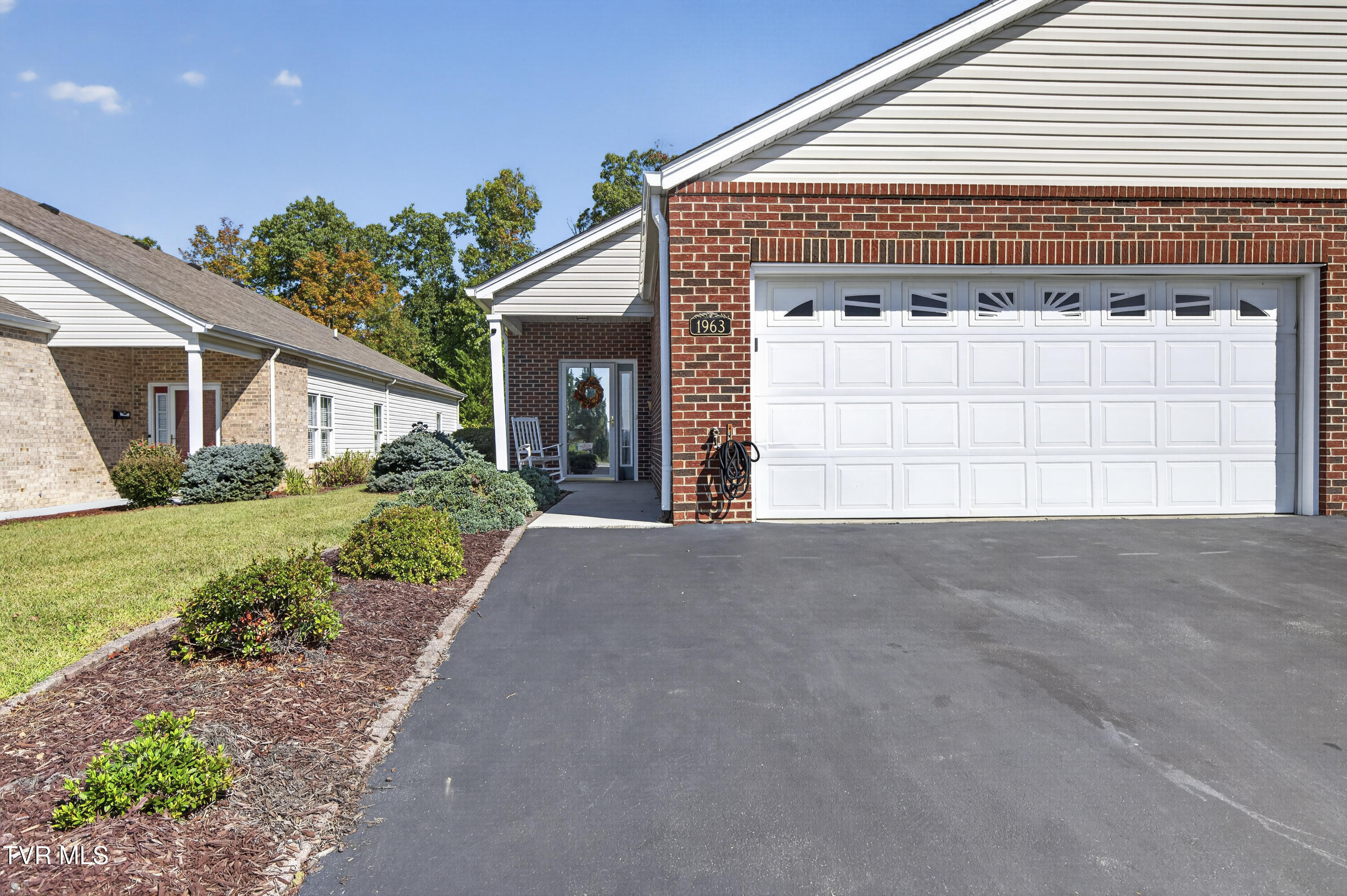1963 Ridgepine Road Kingsport, TN 37660 - Photo 2 of 32 1963-Ridgepine-Rd-Kingsport-TN Matt-Smit