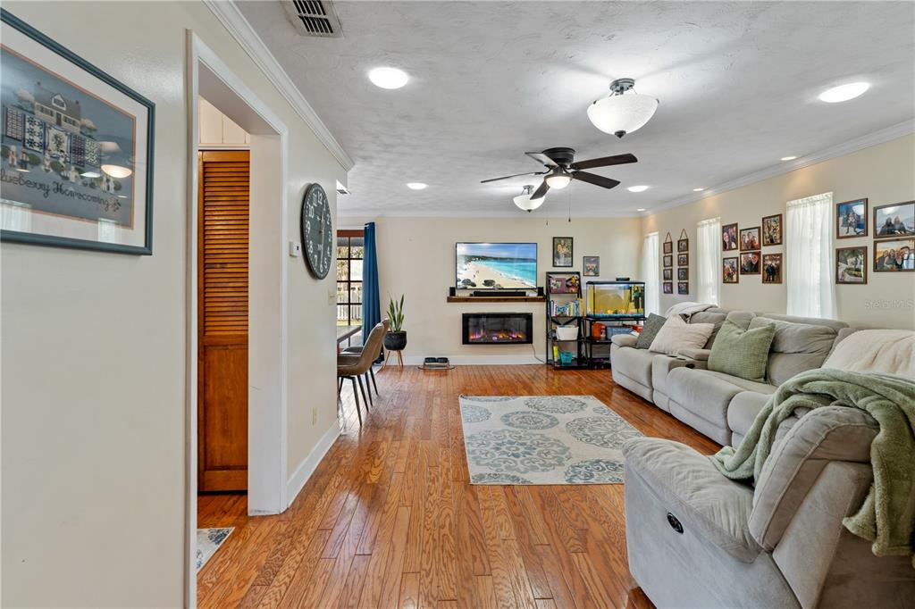 13627 13th Street Dade City, FL 33525 - Photo 17 of 54