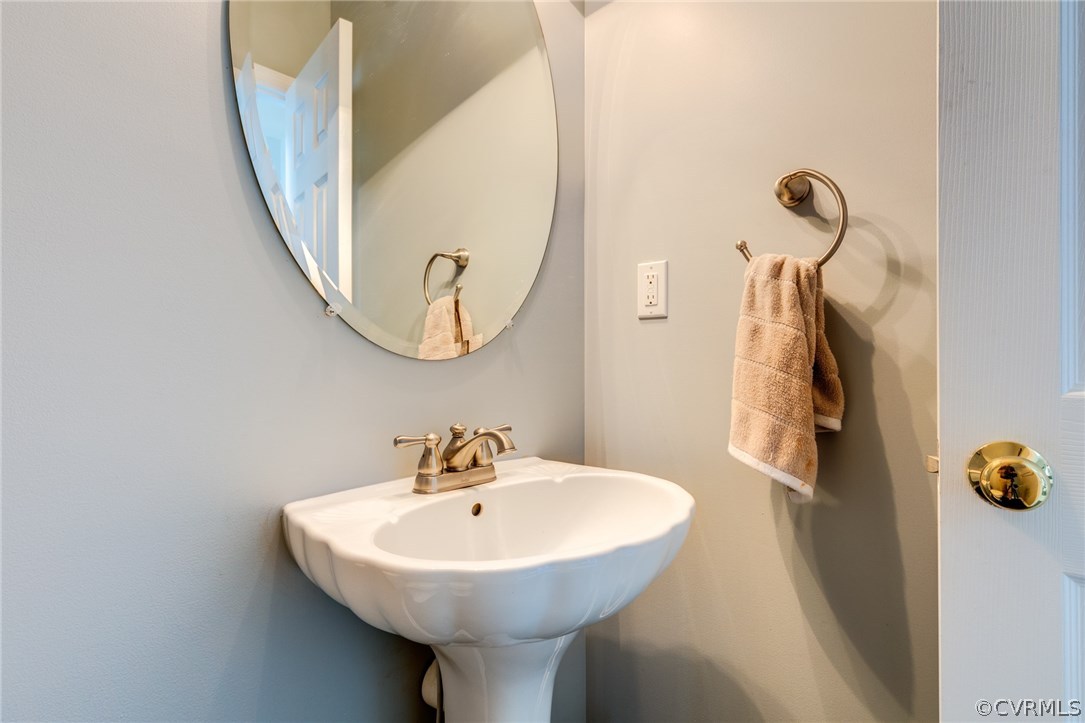 8801 Bailey Creek Road Midlothian, VA 23112 - Photo 17 of 36 Gallery Image 17