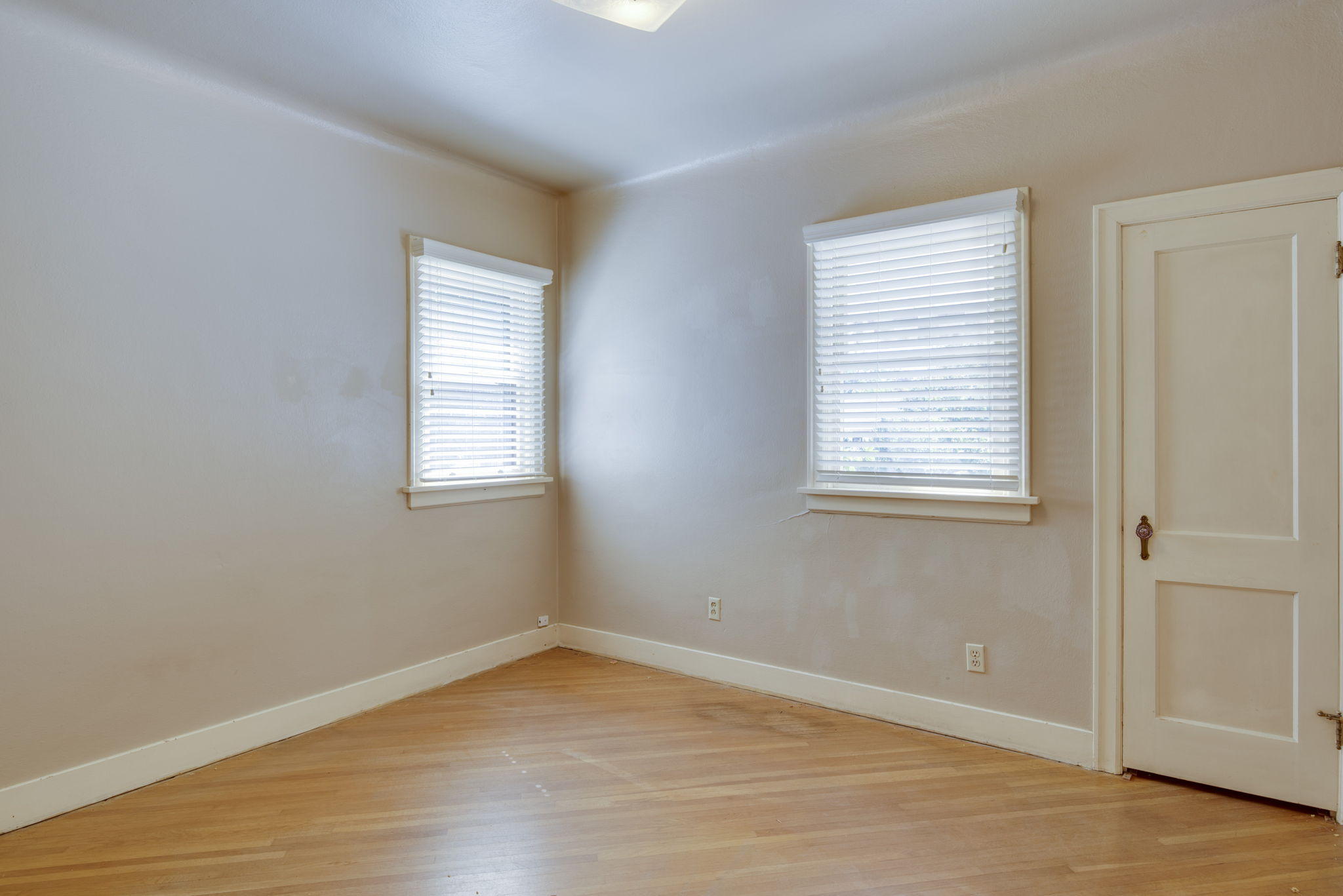217 Southwest 8th Street Redmond, OR 97756 - Photo 12 of 24 17-web-or-mls-217 SW 8th ST-17