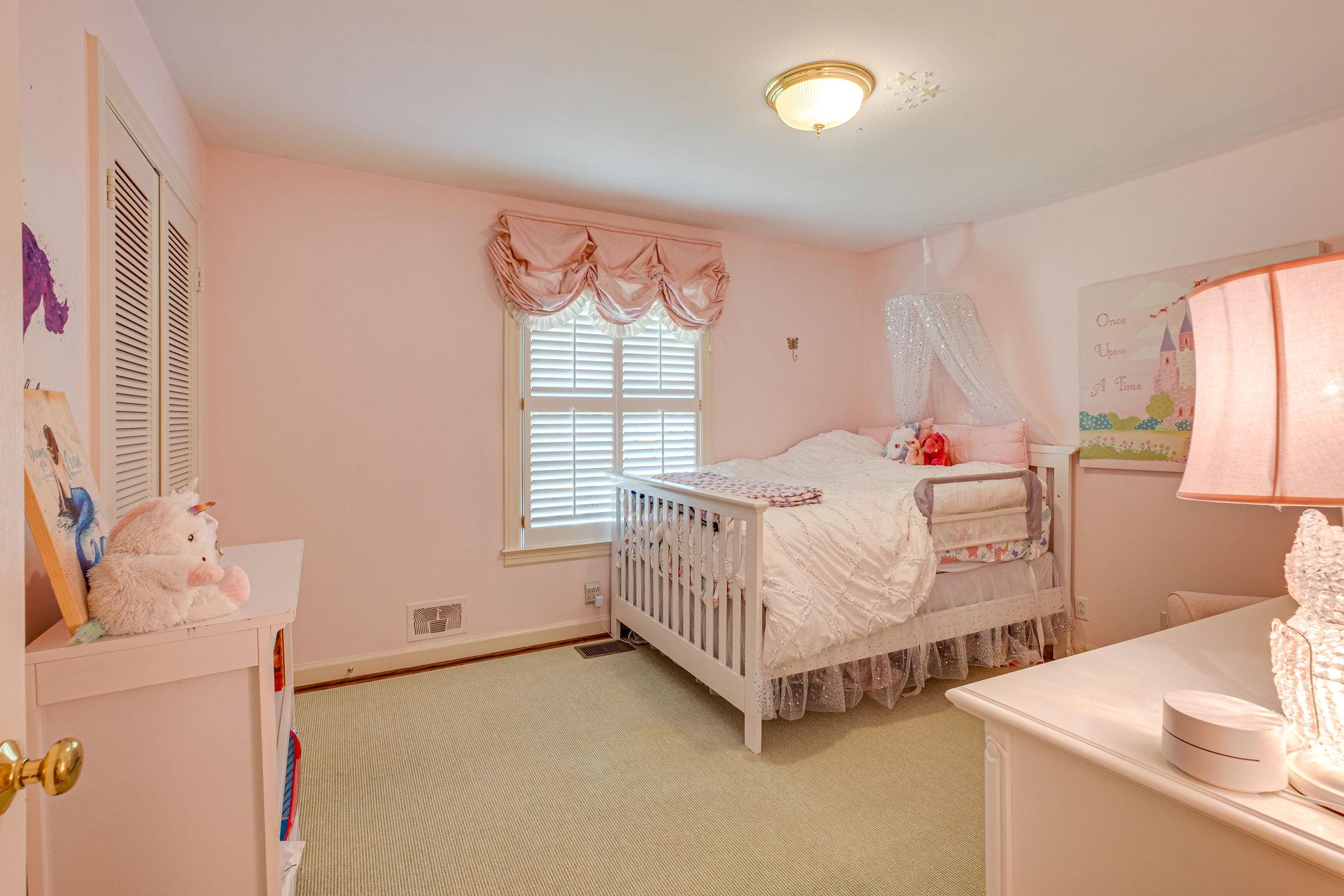 129 Cheek Road Nashville, TN 37205 - Photo 15 of 30 a bedroom with a bed and a window