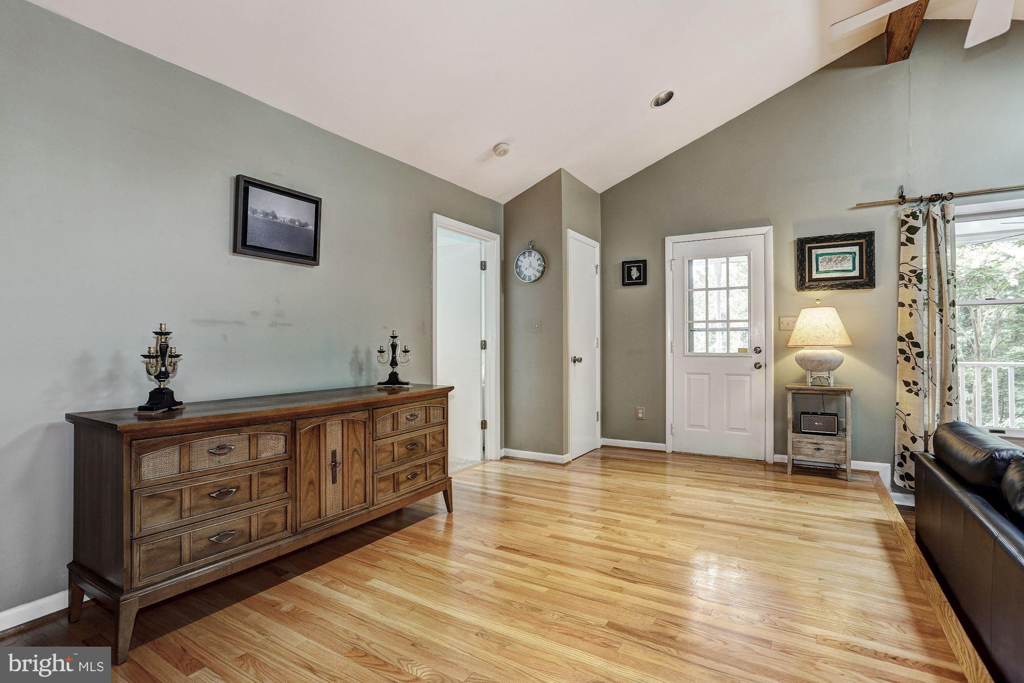 4020 Decatur Avenue Kensington, MD 20895 - Photo 15 of 36 Sitting Area