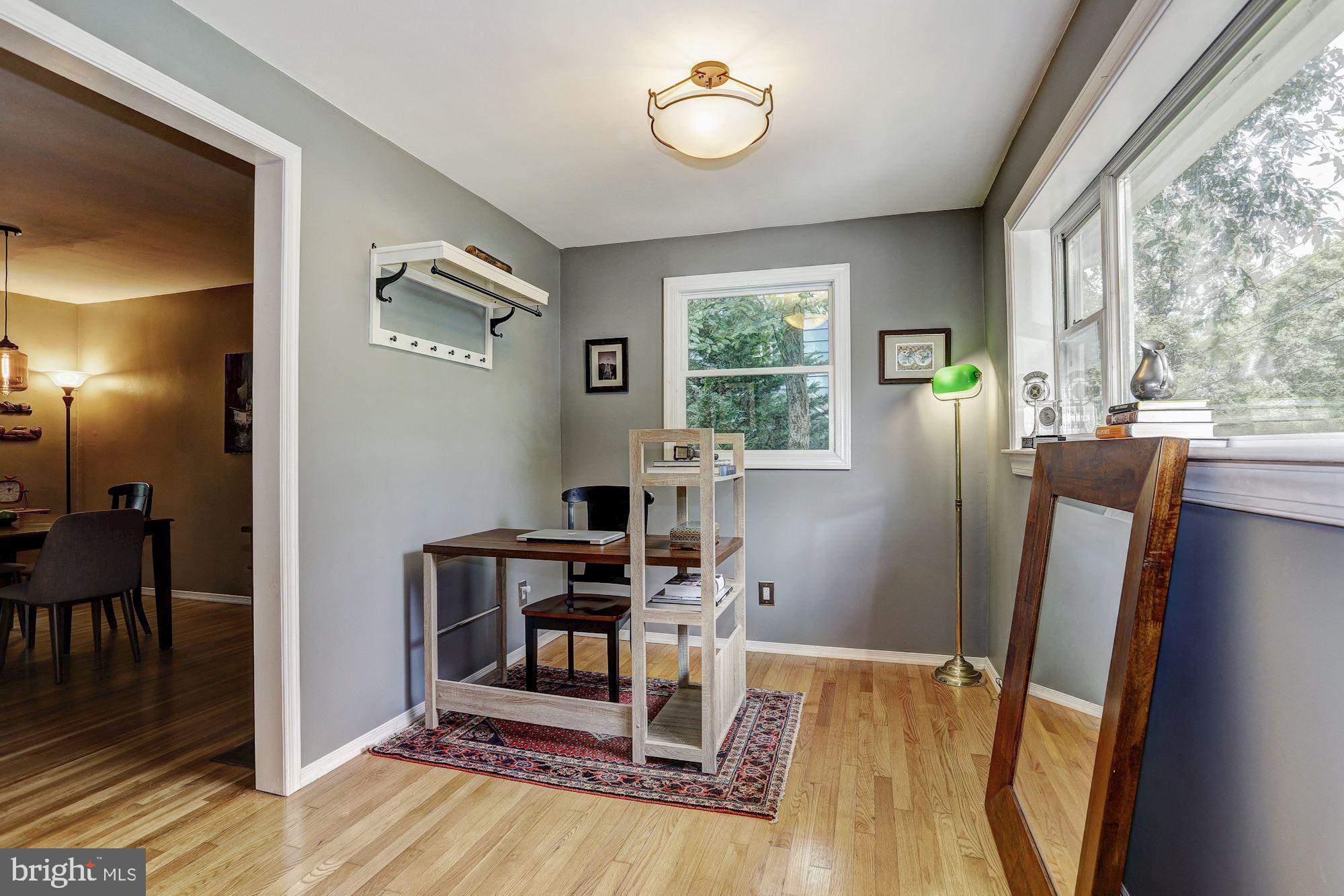4020 Decatur Avenue Kensington, MD 20895 - Photo 3 of 36 Den | Study
