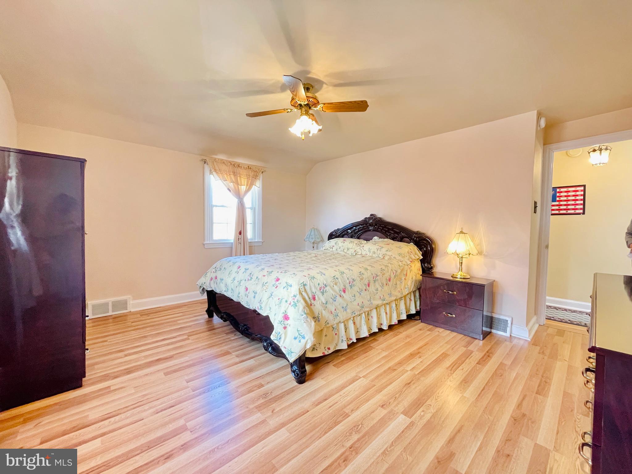 108 Earlington Road Havertown, PA 19083 - Photo 22 of 40