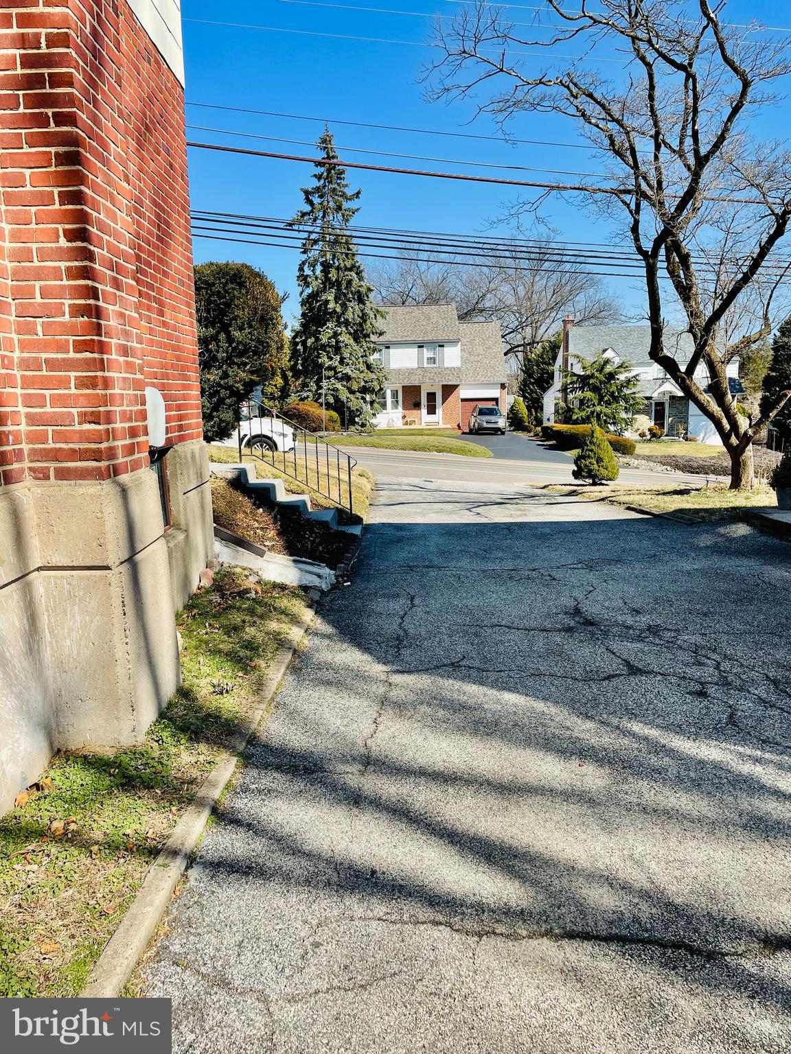 108 Earlington Road Havertown, PA 19083 - Photo 3 of 40 Driveway