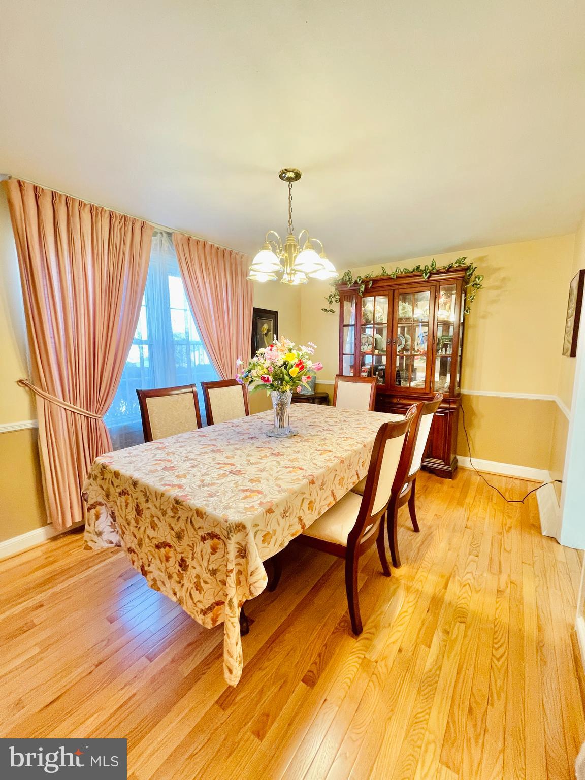 108 Earlington Road Havertown, PA 19083 - Photo 9 of 40