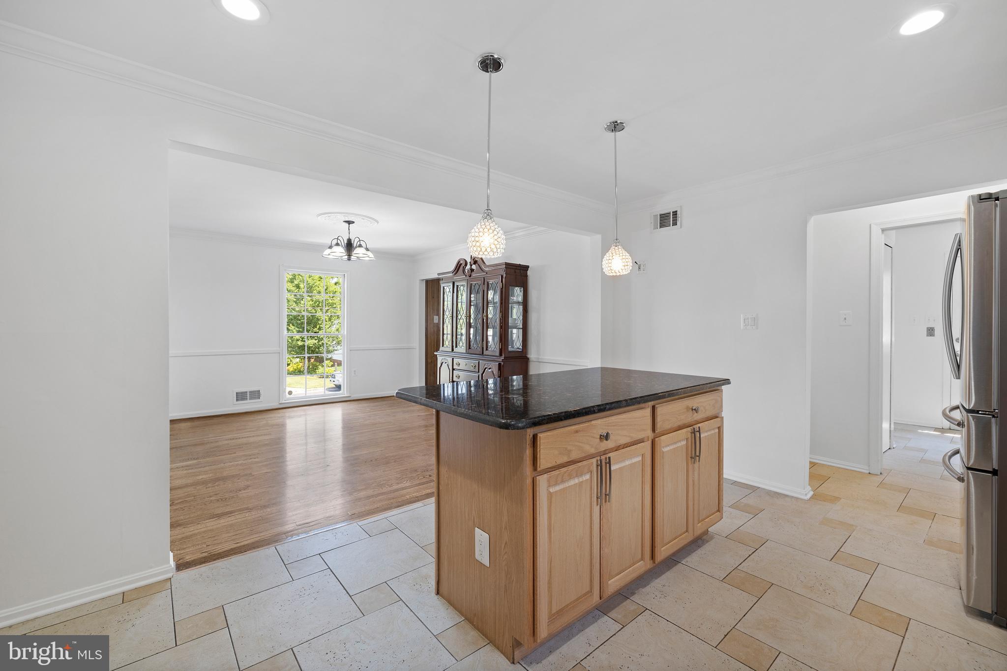 10114 Chickadee Lane Adelphi, MD 20783 - Photo 12 of 40