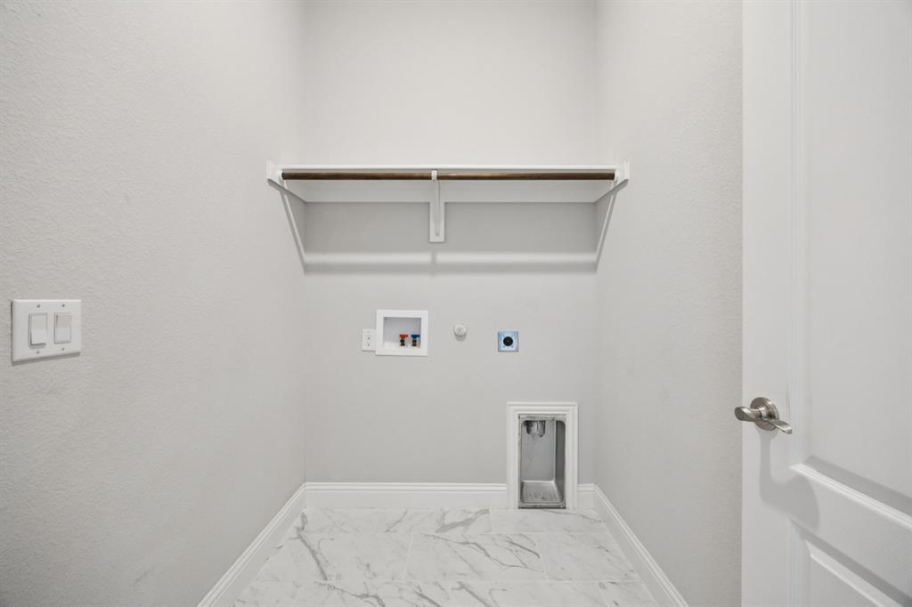 1036 Sandy Hill Burleson, TX 76028 - Photo 32 of 37 a view of a livingroom with closet