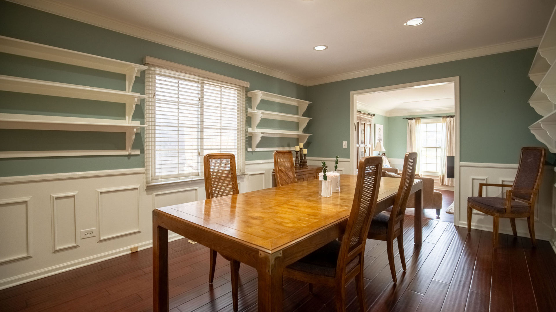 1800 Clover Road Northbrook, IL 60062 - Photo 14 of 71 a view of a dining room with furniture and wooden floor
