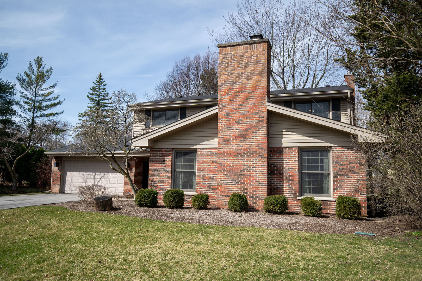 1800 Clover Road Northbrook, IL 60062 - Photo 3 of 71 a view of a house with a yard and large tree