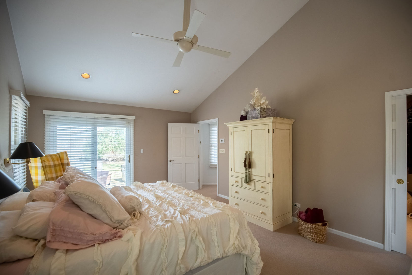 1800 Clover Road Northbrook, IL 60062 - Photo 34 of 71 a bedroom with a bed and a window