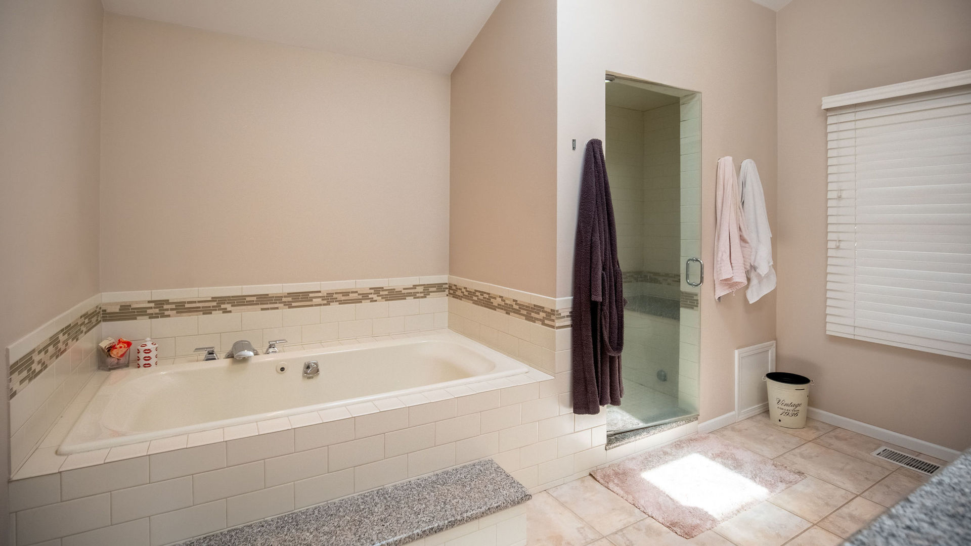 1800 Clover Road Northbrook, IL 60062 - Photo 38 of 71