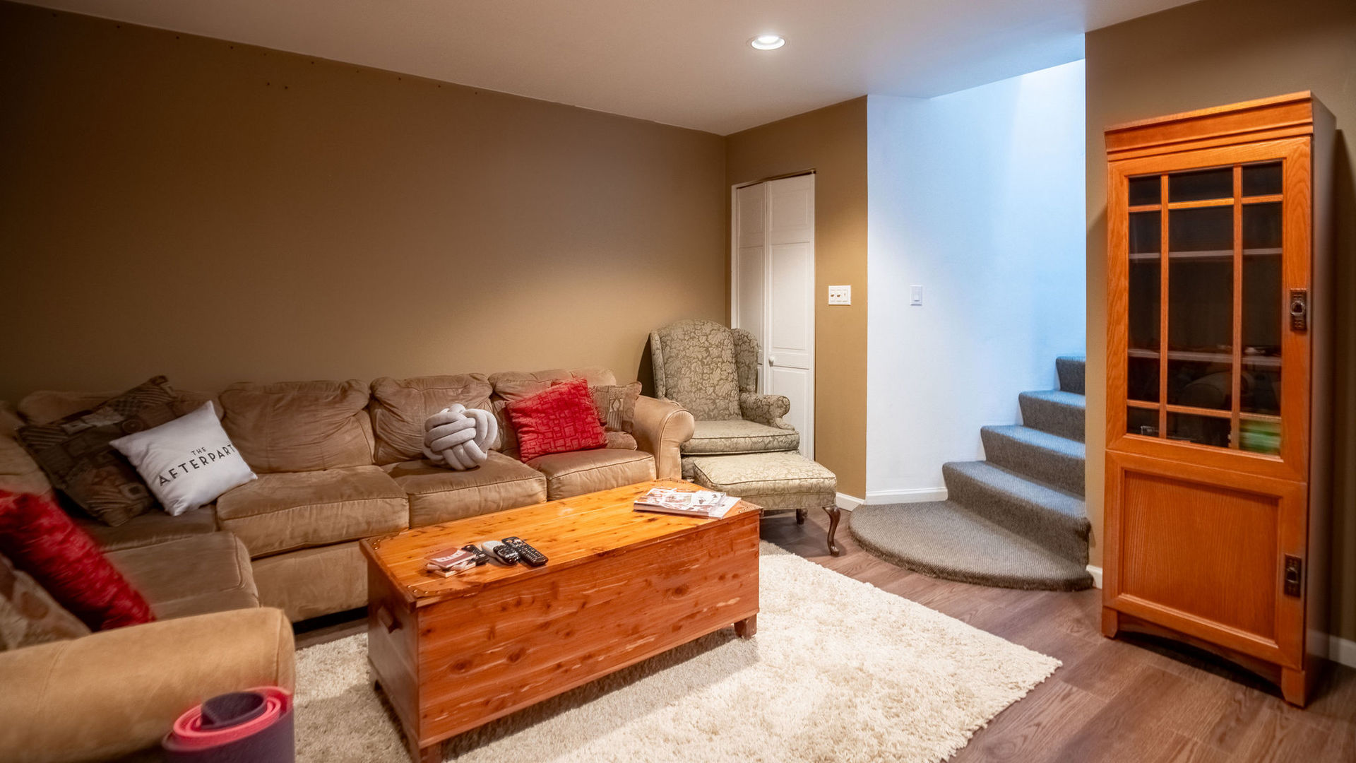 1800 Clover Road Northbrook, IL 60062 - Photo 41 of 71 a living room with furniture and a window