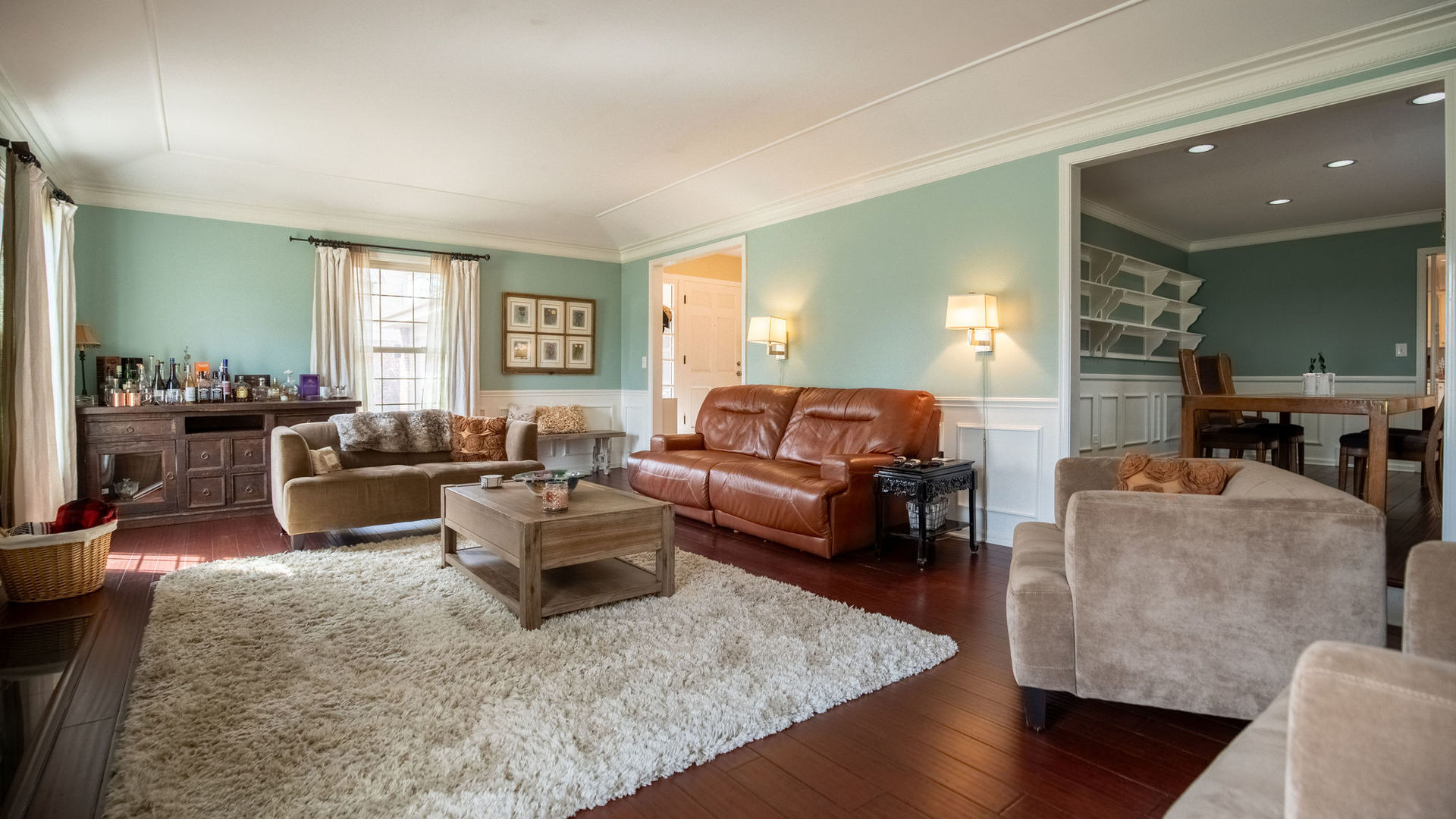 1800 Clover Road Northbrook, IL 60062 - Photo 10 of 71 a living room with furniture and wooden floor