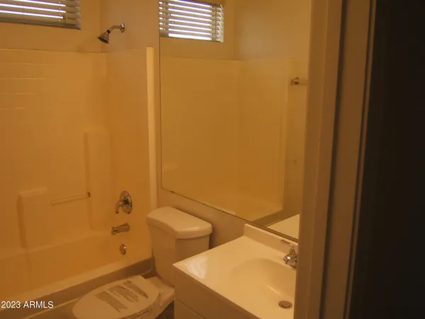 $1,800 | 9238 West Milkweed Loop, Phoenix, AZ 85037