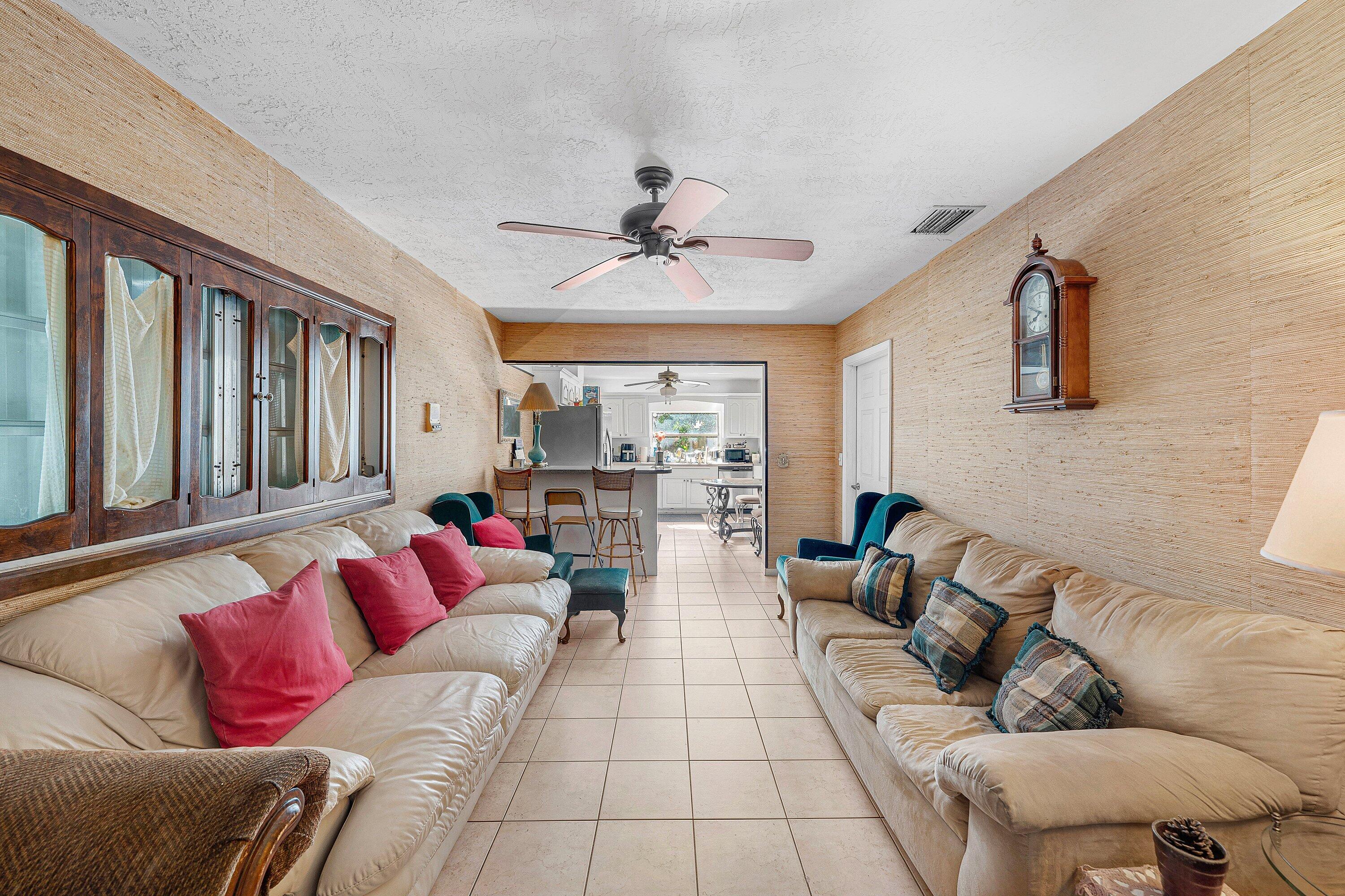 1200 Northwest 4th Avenue Boca Raton, FL 33432 - Photo 11 of 24 005-1200Northwest4thAvenue-BocaRaton-FL-