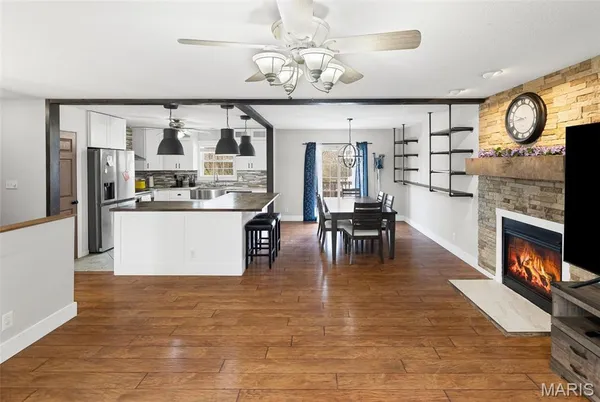 $275,000 | 202 Arlington Drive, Granite City, IL 62040