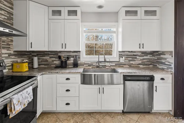 $275,000 | 202 Arlington Drive, Granite City, IL 62040