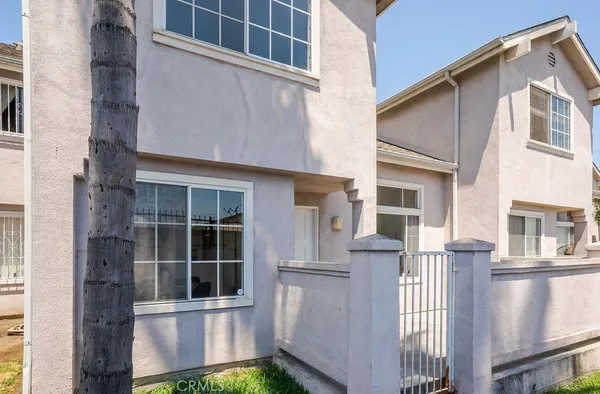 $534,999 | 820 West Compton Boulevard, Unit 24, Compton, CA 90220