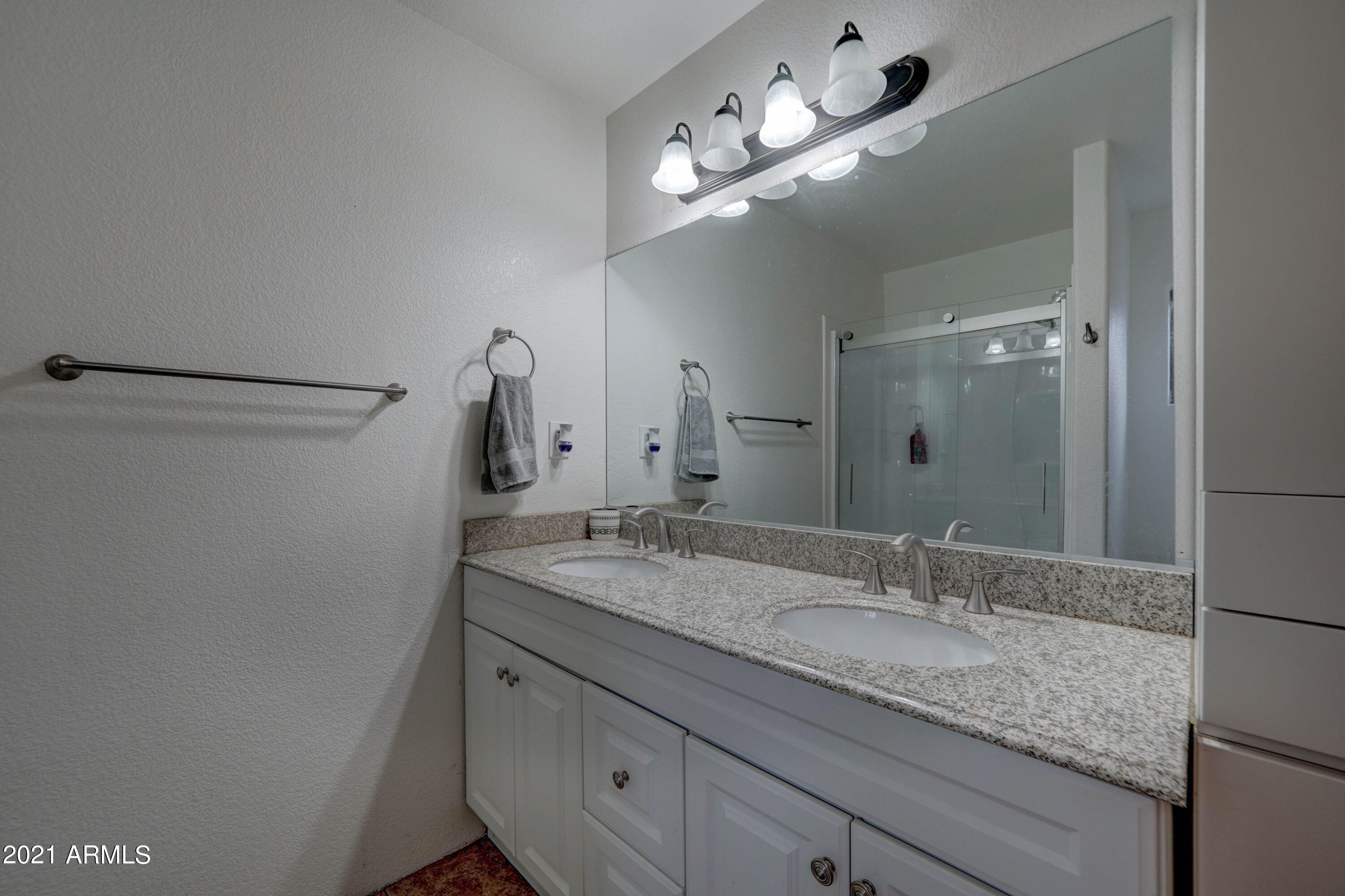 1912 South Val Vista Road Apache Junction, AZ 85119 - Photo 14 of 40 1912 S Val Vista Rd-16