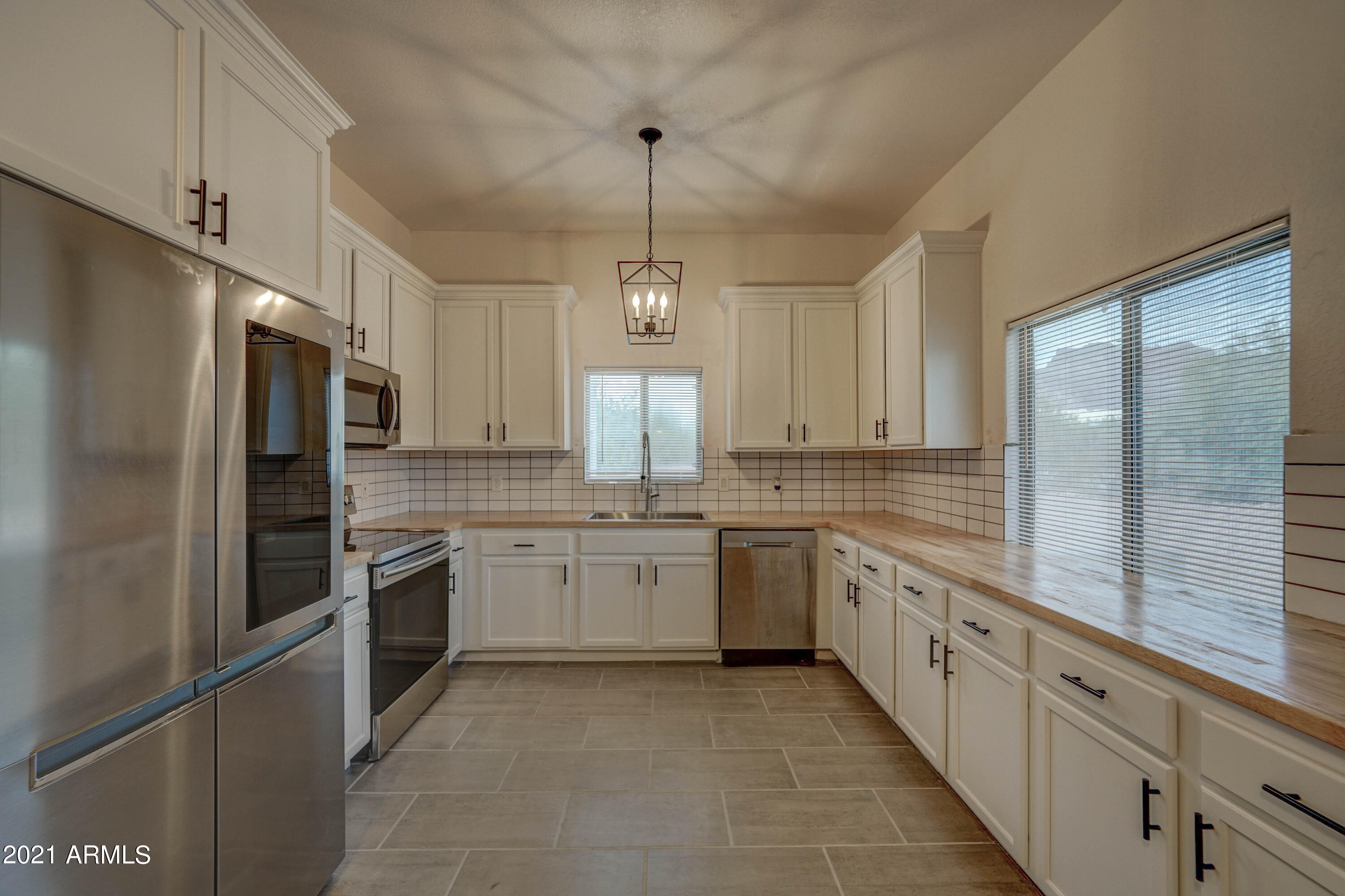 1912 South Val Vista Road Apache Junction, AZ 85119 - Photo 7 of 40 1912 S Val Vista Rd-9