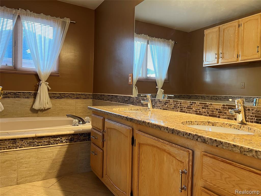 3263 Primrose Drive Rochester, MI 48307 - Photo 21 of 33